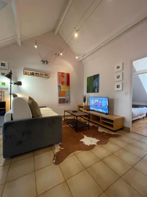 Cosy Place Des Abbesses-sacre-coeur ! Apartment *